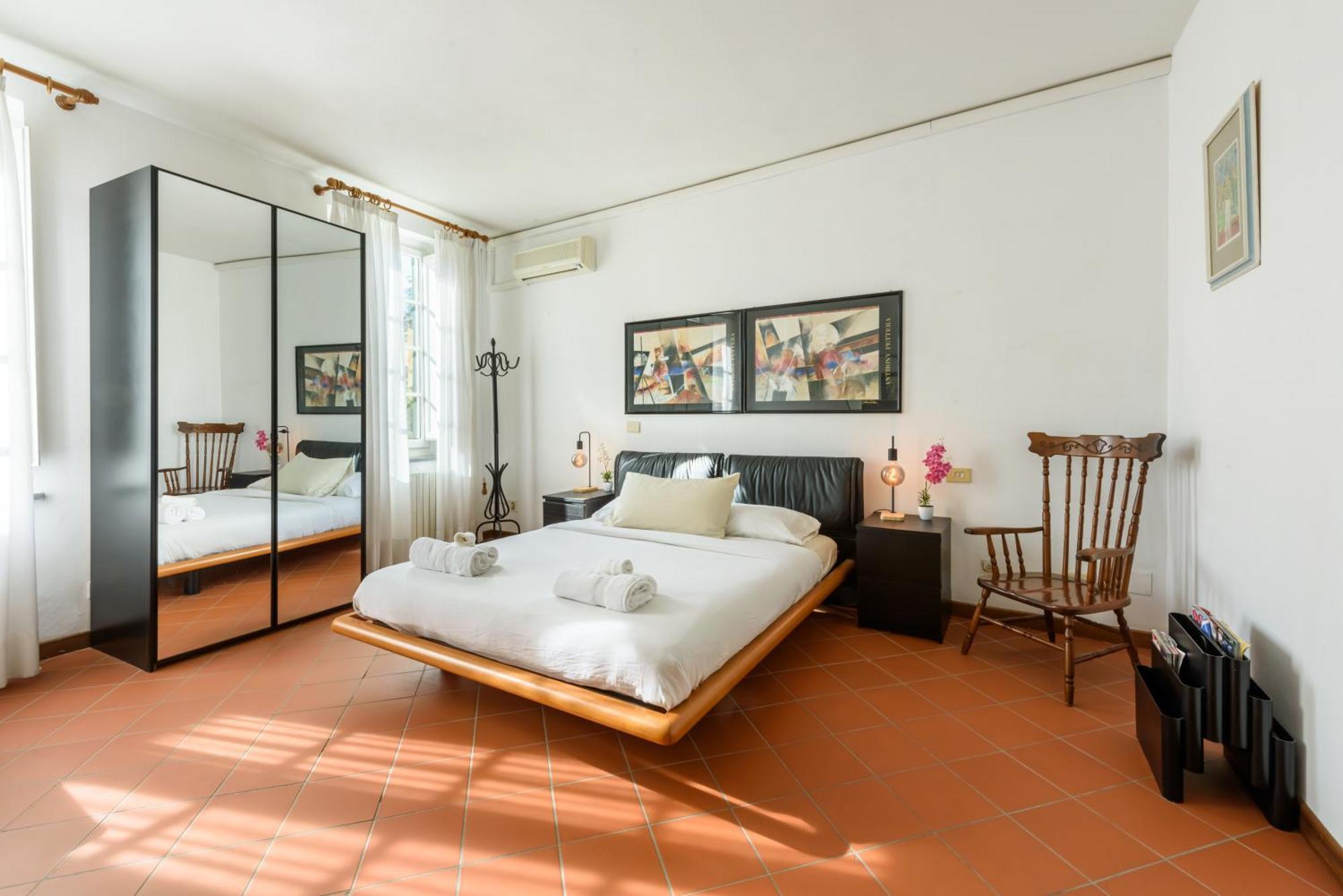 Heart Of Lucca Style Whitin The Walls 外观 照片